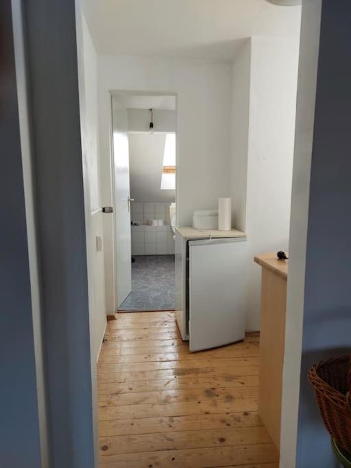 Helle Ruhige Zimmer Zu Vermieten Κάσελ Εξωτερικό φωτογραφία